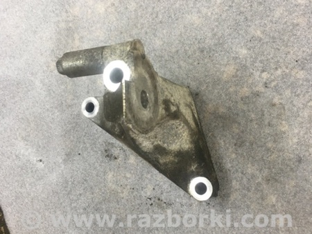 ФОТО Кронштейн правый для Subaru Legacy IV BL/BP (03-09) Київ