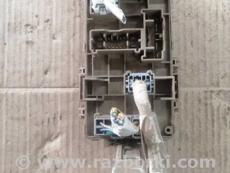 ФОТО Блок предохранителей для Subaru Forester SG S11 (02-08) Київ