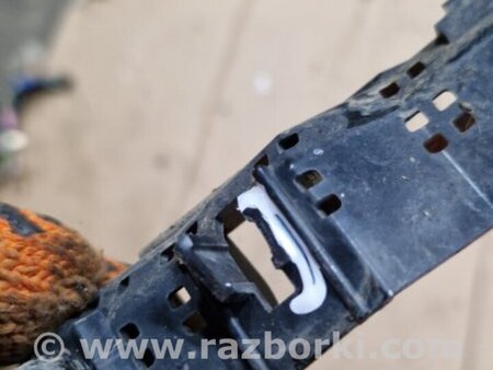 ФОТО Кронштейн правый для Subaru Legacy IV BL/BP (03-09) Київ