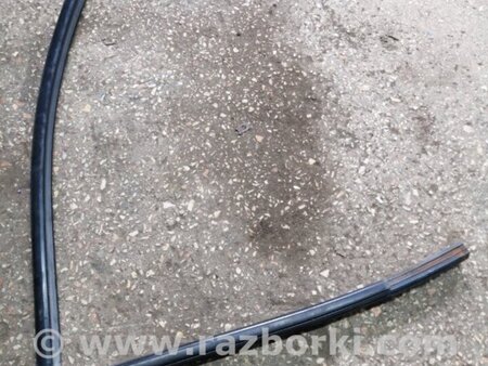 ФОТО Направляющая стекла передняя правая для Hyundai Santa Fe II CM (06-12) Київ