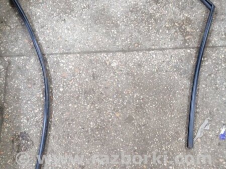 ФОТО Направляющая стекла передняя правая для Subaru Legacy IV BL/BP (03-09) Київ