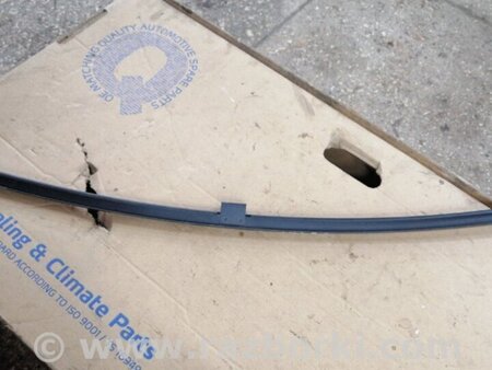 ФОТО Направляющая стекла задняя правая для Subaru Legacy IV BL/BP (03-09) Київ