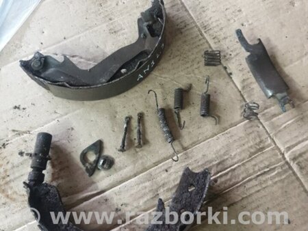 ФОТО Комплект колодок и механизмов ручного торомоза задний левый для Subaru Legacy IV BL/BP (03-09) Київ