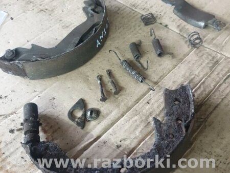 ФОТО Комплект колодок и механизмов ручного торомоза задний левый для Subaru Legacy IV BL/BP (03-09) Київ