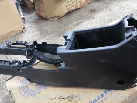 ФОТО Консоль между сидений для Subaru Legacy IV BL/BP (03-09) Київ