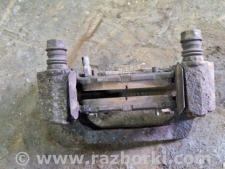 ФОТО Скоба суппорта задняя правая для Subaru XV I GP/G33 (11-16) Київ