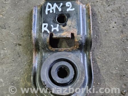 ФОТО Кронштейн правый для Subaru Legacy IV BL/BP (03-09) Київ