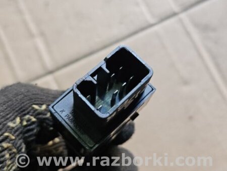 ФОТО Кнопка стеклоподъемника задняя правая для KIA Sportage SL (10-16) Київ