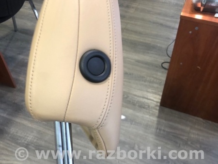 ФОТО Подголовник передний правый для Porsche Cayenne II 958 E2/92A (10-14) Київ