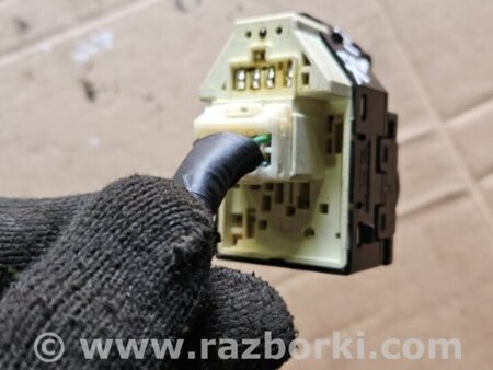 ФОТО Кнопка передняя правая для KIA Sportage SL (10-16) Київ