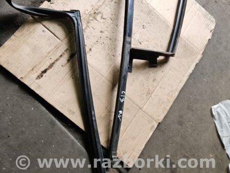 ФОТО Уплотнительная резинка задняя левая для KIA Sportage SL (10-16) Київ