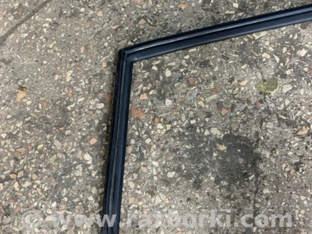 ФОТО Направляющая стекла задняя правая для Subaru Forester SH S12 (08-12) Київ