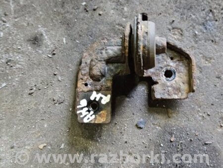 ФОТО Кронштейн правый для Subaru Legacy IV BL/BP (03-09) Київ