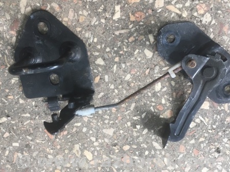 ФОТО Петля капота для Subaru Tribeca B9 (05-08) Київ