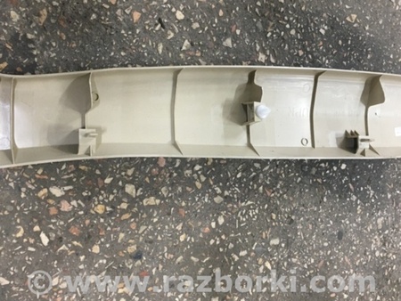 ФОТО Обшивка крышки багажника задняя для Subaru Tribeca B9 (05-08) Київ