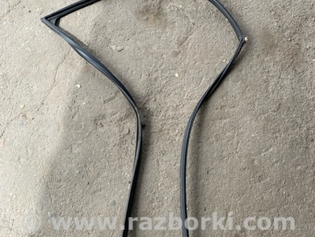 ФОТО Направляющая стекла передняя правая для Subaru Forester SJ S13 (12-18) Київ