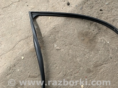 ФОТО Направляющая стекла передняя правая для Subaru Forester SJ S13 (12-18) Київ