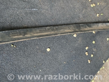 ФОТО Уплотнительная резинка задняя правая для Subaru Forester SJ S13 (12-18) Київ