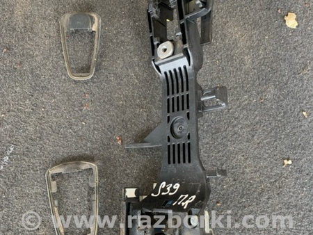 ФОТО Кронштейн ручки дверной передний правый для Subaru Forester SJ S13 (12-18) Київ