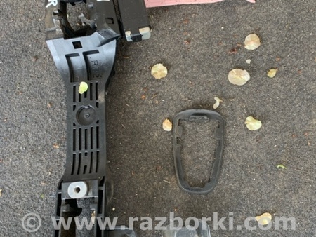 ФОТО Кронштейн ручки дверной задний правый для Subaru Forester SJ S13 (12-18) Київ