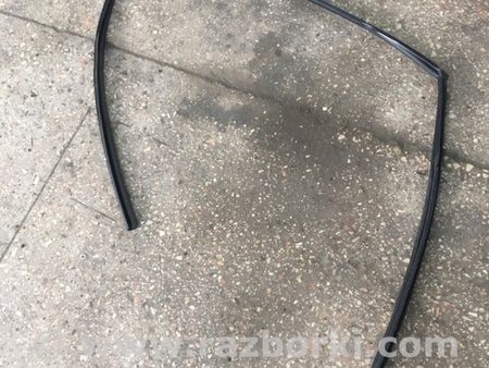 ФОТО Направляющая стекла передняя правая для Subaru Tribeca B9 (05-08) Київ