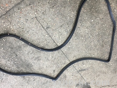 ФОТО Уплотнительная резинка задняя левая для Subaru Tribeca B9 (05-08) Київ