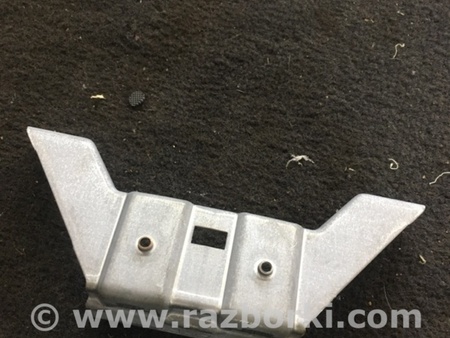 ФОТО Кронштейн ручки дверной передний правый для Subaru Tribeca B9 (05-08) Київ