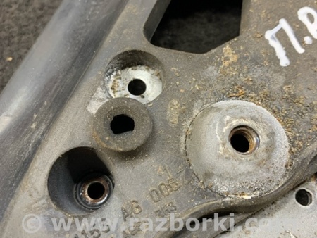 ФОТО Кронштейн передний правый для Subaru Legacy IV BL/BP (03-09) Київ