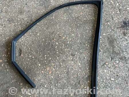 ФОТО Направляющая стекла задняя правая для Hyundai ix35 I LM/EL Tucson (10-17) Київ