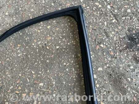 ФОТО Направляющая стекла задняя правая для Hyundai ix35 I LM/EL Tucson (10-17) Київ