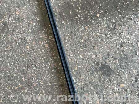 ФОТО Направляющая стекла передняя правая для Hyundai ix35 I LM/EL Tucson (10-17) Київ