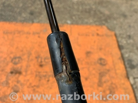 ФОТО Амортизатор багажника задний правый для Hyundai ix35 I LM/EL Tucson (10-17) Київ