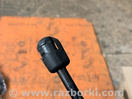 ФОТО Амортизатор багажника задний левый для Hyundai ix35 I LM/EL Tucson (10-17) Київ