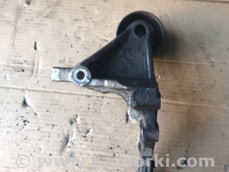 ФОТО Кронштейн для KIA Sorento 1 BL (02-09) Київ