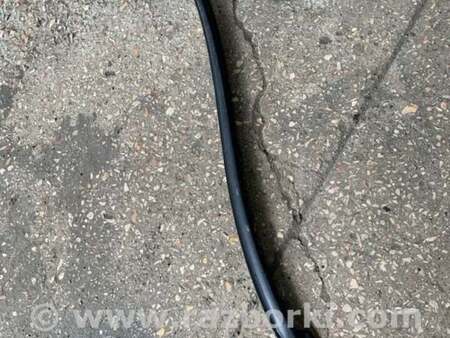 ФОТО Уплотнительная резинка передняя левая для Hyundai ix35 I LM/EL Tucson (10-17) Київ