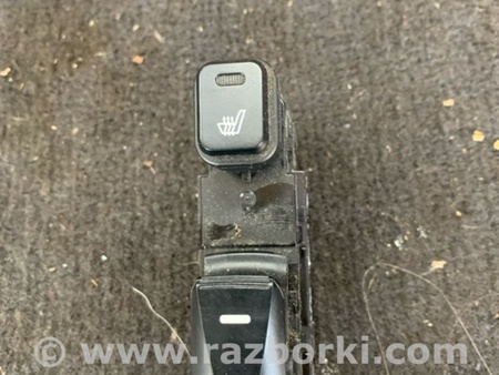 ФОТО Кнопки прочие задние правые для Hyundai ix35 I LM/EL Tucson (10-17) Київ