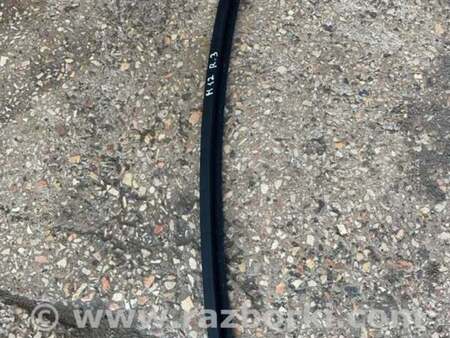 ФОТО Направляющая стекла задняя правая для Hyundai ix35 I LM/EL Tucson (10-17) Київ