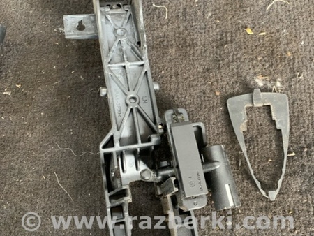 ФОТО Кронштейн ручки дверной задний левый для Hyundai ix35 I LM/EL Tucson (10-17) Київ