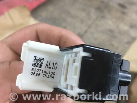 ФОТО Кнопка стеклоподъемника передняя левая для Subaru Outback V BS (14-21) Київ