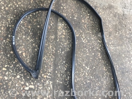 ФОТО Уплотнительная резинка передняя левая для Subaru Outback V BS (14-21) Київ