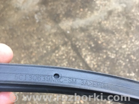 ФОТО Уплотнительная резинка задняя левая для Subaru Outback V BS (14-21) Київ