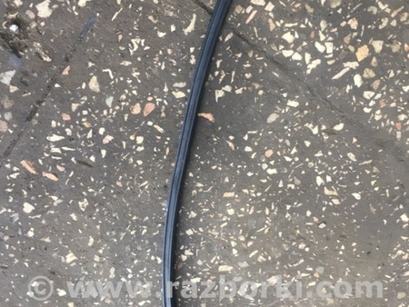 ФОТО Уплотнительная резинка задняя правая для Subaru Outback V BS (14-21) Київ