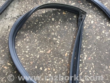 ФОТО Уплотнительная резинка задняя левая для Subaru Outback V BS (14-21) Київ