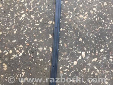 ФОТО Уплотнительная резинка передняя правая для Subaru Outback V BS (14-21) Київ