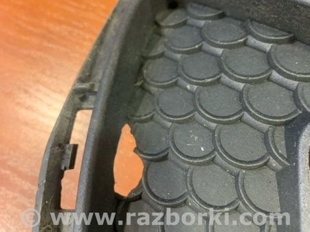 ФОТО Решетка бампера передняя левая для Mercedes-Benz E-CLASS W212 (09-16) Київ