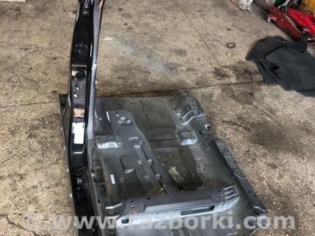 ФОТО Центральная стойка кузова правая для KIA Sorento 2 XM (09-14) Київ