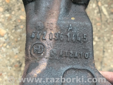 ФОТО Кронштейн для Mercedes-Benz E-CLASS W212 (09-16) Київ