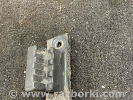 ФОТО Упор капота задний правый для KIA Sorento 2 XM (09-14) Київ