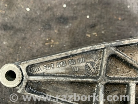 ФОТО Кронштейн для Mercedes-Benz E-CLASS W212 (09-16) Київ