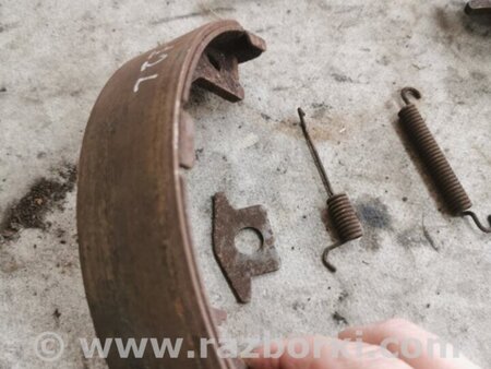 ФОТО Колодки ручника задние левые для Hyundai ix35 I LM/EL Tucson (10-17) Київ